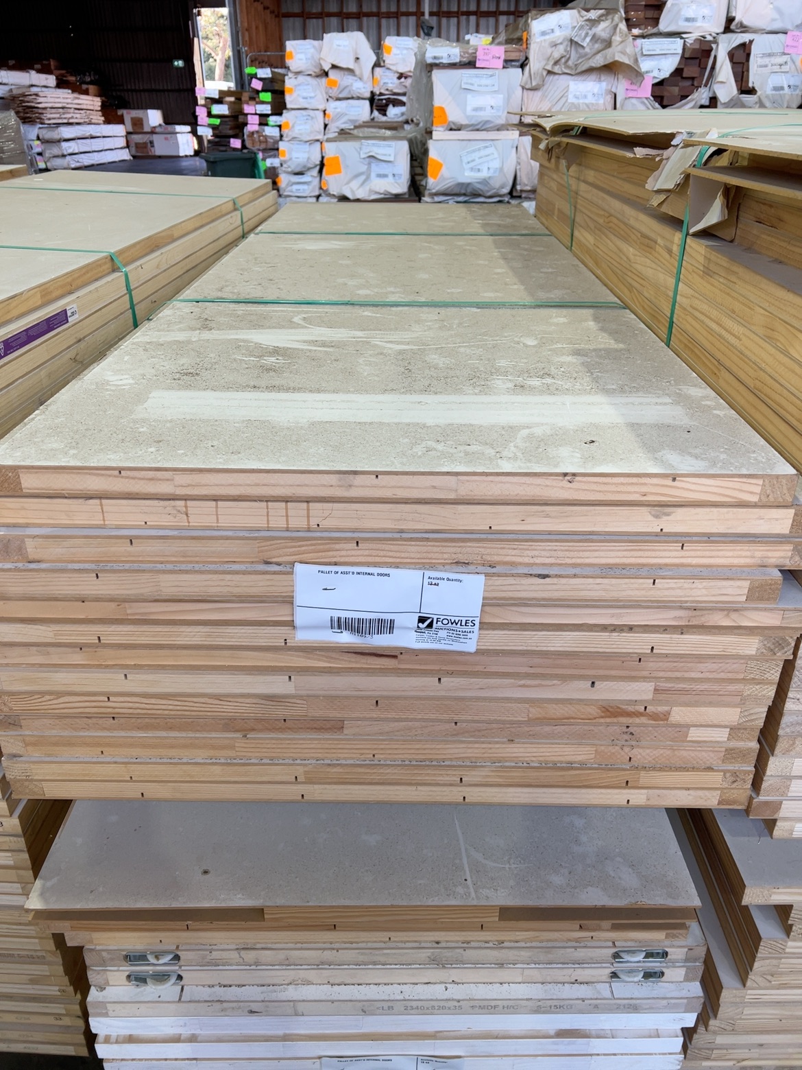 PALLET OF ASST'D INTERNAL DOORS PALLET OF ASST'D INTERNAL DOORS