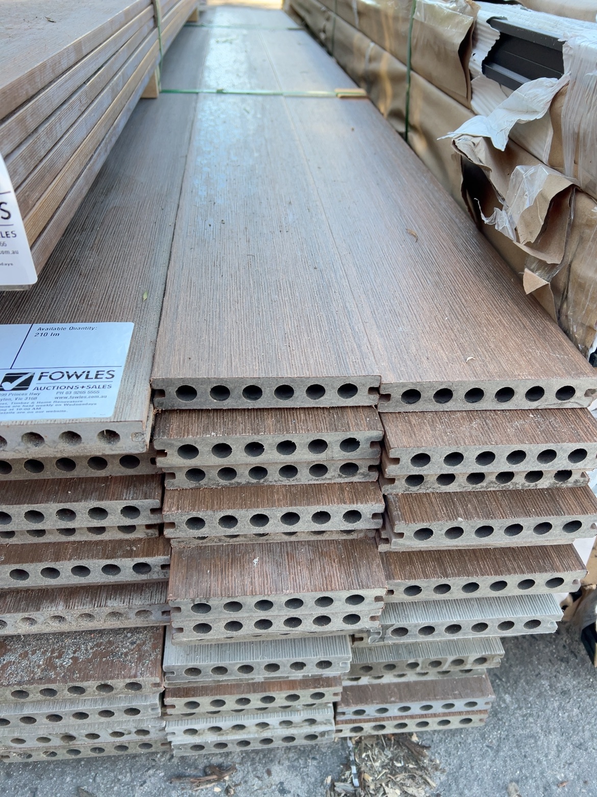 140X25 COMPOSITE DECKING 75/2.8 140X25 COMPOSITE DECKING 75/2.8