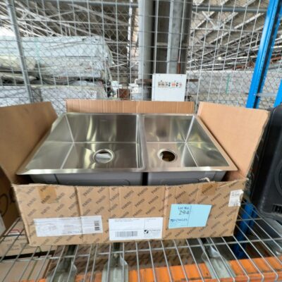 NEW PARISI QUADRO S/STEEL 1 & 3/4 BOWL SQUARE SINK, 765MM RRP$1100 NEW PARISI QUADRO S/STEEL 1 & 3/4 BOWL SQUARE SINK, 765MM RRP$1100
