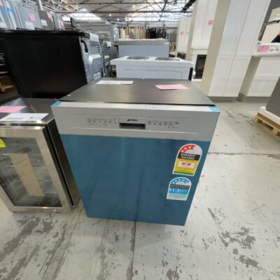 NEW SMEG COMMERCIAL DISHWASHER S/STEEL DWAU6214X2, RRP$1229 12 MONTH WARRANTY NEW SMEG COMMERCIAL DISHWASHER S/STEEL DWAU6214X2, RRP$1229 12 MONTH WARRANTY