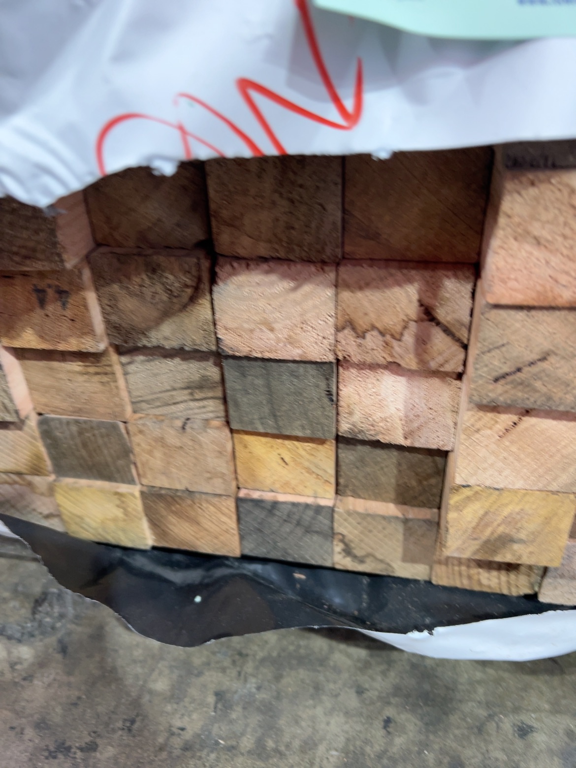 42X35 AUS OAK DAR KD HARDWOOD 42X35 AUS OAK DAR KD HARDWOOD