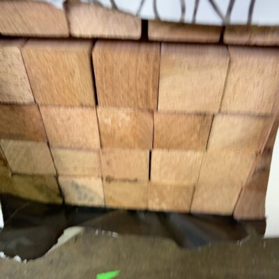 42X42 AUS OAK P/ROUND KD HARDWOOD-108/5.4 42X42 AUS OAK P/ROUND KD HARDWOOD-108/5.4