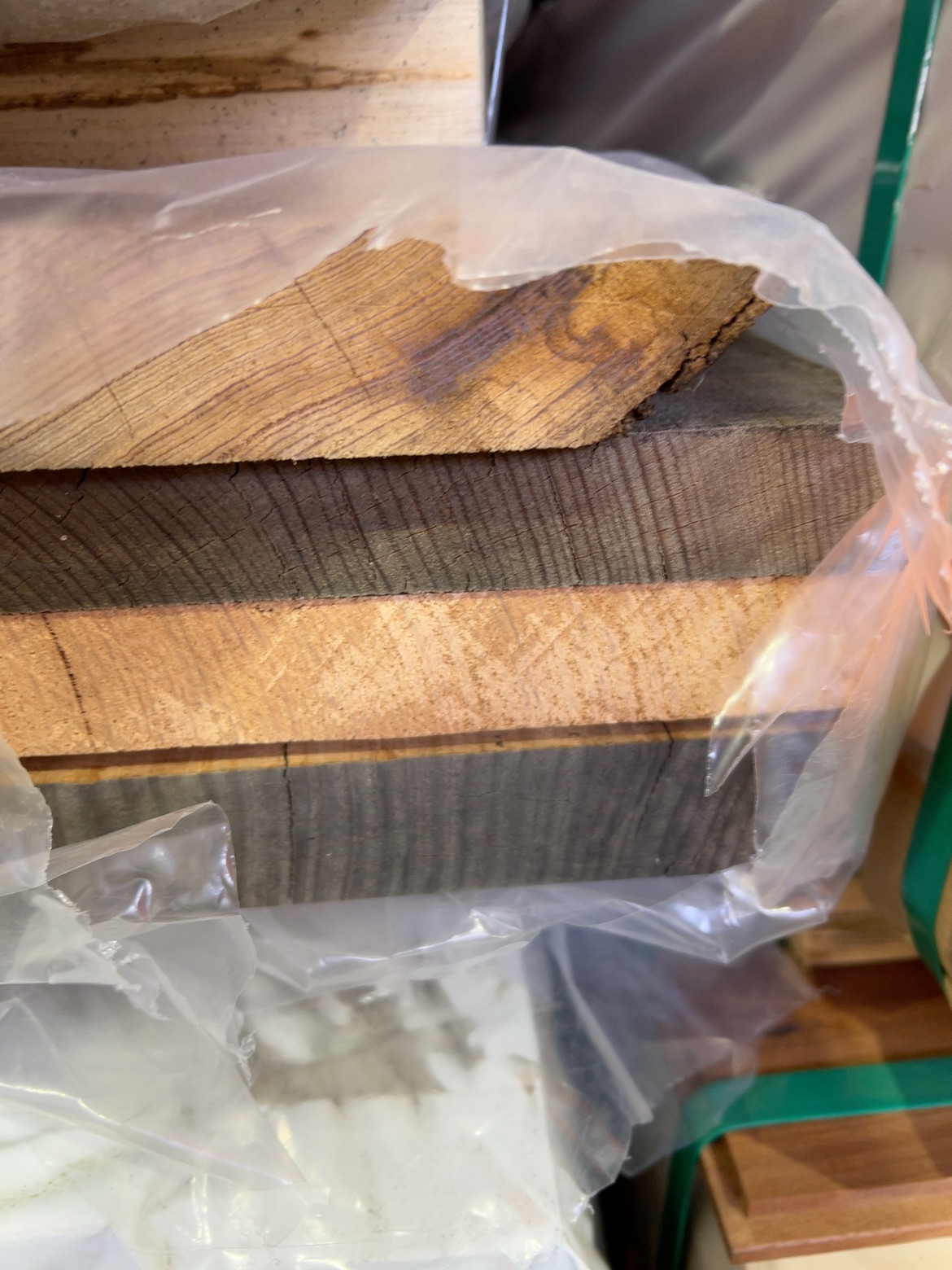 190X35 AUS OAK DAR LAM KD HARDWOOD-12/3.6 190X35 AUS OAK DAR LAM KD HARDWOOD-12/3.6