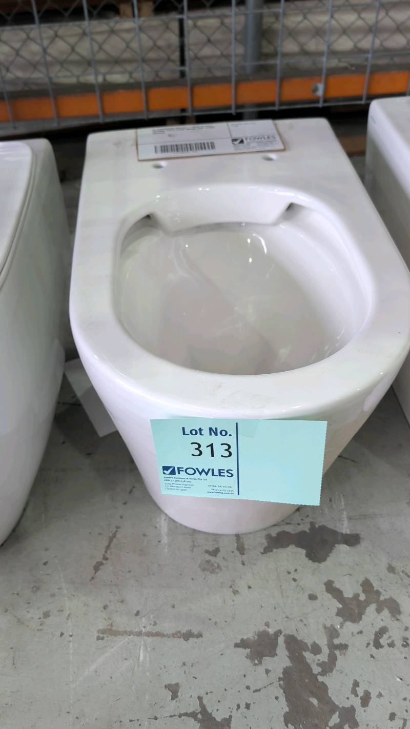 EX SHOWROOM DISPLAY - SIENA IN WALL CISTERN, SUITS FLOOR MOUNT PAN, 191806 RRP$456 EX SHOWROOM DISPLAY - SIENA IN WALL CISTERN, SUITS FLOOR MOUNT PAN, 191806 RRP$456