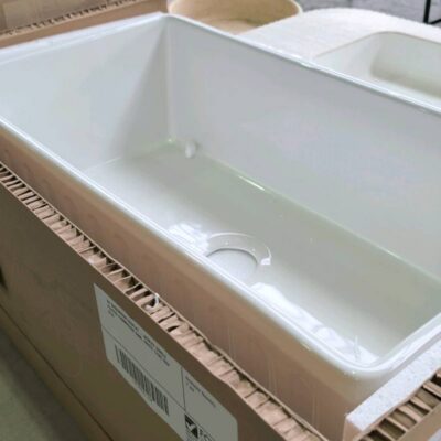 EX SHOWROOM DISPLAY - HENLEY SINGLE FLUTED FARMHOUSE SINK, WHITE 12385 RRP$735 EX SHOWROOM DISPLAY - HENLEY SINGLE FLUTED FARMHOUSE SINK, WHITE 12385 RRP$735
