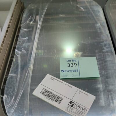 EX SHOWROOM DISPLAY - AULIC PILL LED MIRROR EX SHOWROOM DISPLAY - AULIC PILL LED MIRROR