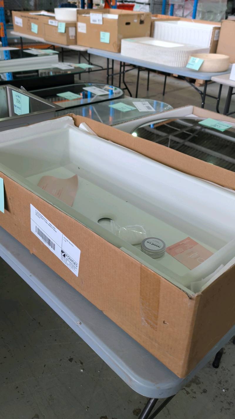 EX SHOWROOM DISPLAY - NOOD IVORY SURFACE MOUNT 875MM CONCRETE BASIN RRP$2000 EX SHOWROOM DISPLAY - NOOD IVORY SURFACE MOUNT 875MM CONCRETE BASIN RRP$2000