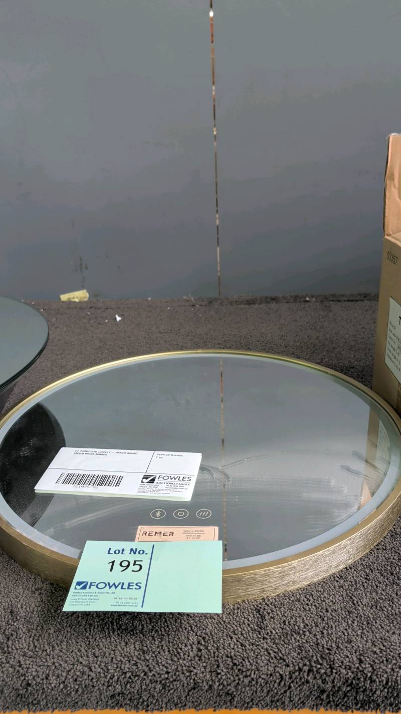 EX SHOWROOM DISPLAY - REMER ROUND 600MM BRASS MIRROR EX SHOWROOM DISPLAY - REMER ROUND 600MM BRASS MIRROR