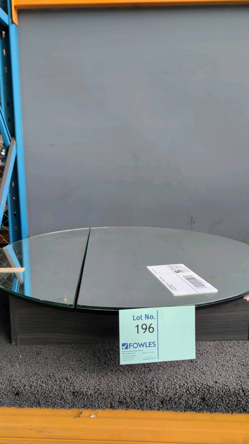 EX SHOWROOM DISPLAY - ROUND 800MM SHAVING CABINET EX SHOWROOM DISPLAY - ROUND 800MM SHAVING CABINET