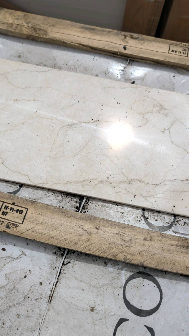 PALLET OF 600MM X 300MM GLOSS STONE TILE PALLET OF 600MM X 300MM GLOSS STONE TILE
