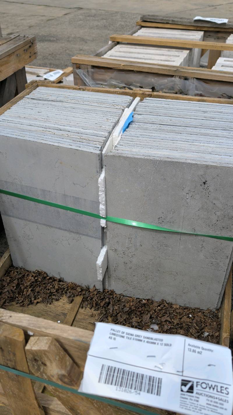PALLET OF SIENA GREY SANDBLASTED LIMESTONE TILE 610MM X 406MM X 12 SOLD AS IS PALLET OF SIENA GREY SANDBLASTED LIMESTONE TILE 610MM X 406MM X 12 SOLD AS IS