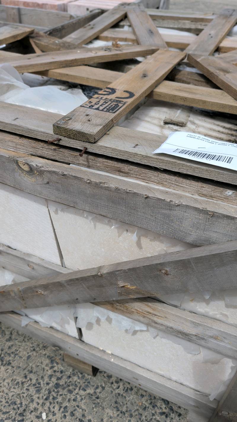 PALLET OF CREMA SIENA LIMESTONE TILE SANDBLASTED 610MM X 406MM X 12MM PALLET OF CREMA SIENA LIMESTONE TILE SANDBLASTED 610MM X 406MM X 12MM