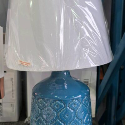 NEW BACI CERAMIC TABLE LAMP, BLUE WITH WHITE SHADE, RRP$145 BACI TL-BLWH NEW BACI CERAMIC TABLE LAMP, BLUE WITH WHITE SHADE, RRP$145 BACI TL-BLWH
