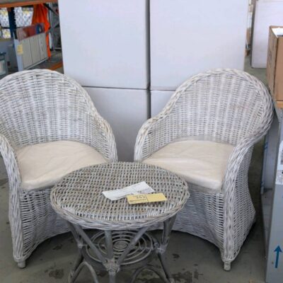 NEW RATTAN 3 PIECE GARDEN SET RRP$795 NEW RATTAN 3 PIECE GARDEN SET RRP$795