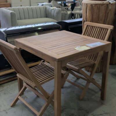 NEW PLANTATION TEAK 3 PIECE GARDEN SET, SQUARE TABLE & 2 FOLDING CHAIRS RRP$795