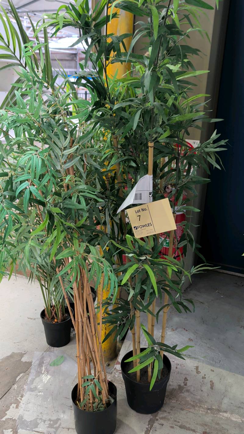 EX STAGING - LOT OF 2 FAUX PLANTS, SOLD AS IS EX STAGING - LOT OF 2 FAUX PLANTS, SOLD AS IS