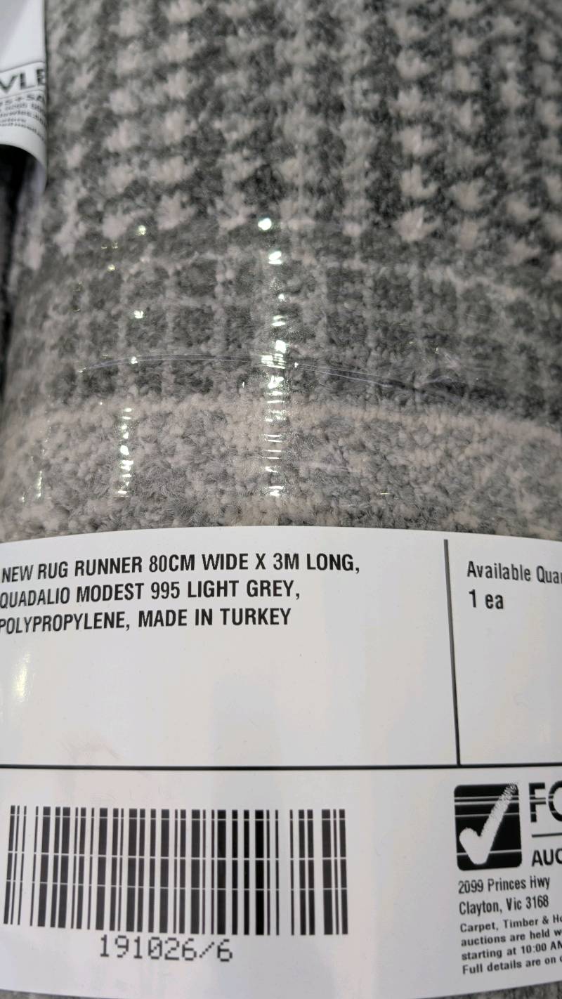 NEW RUG RUNNER 80CM WIDE X 3M LONG, QUADALIO MODEST 995 LIGHT GREY, POLYPROPYLENE, MADE IN TURKEY NEW RUG RUNNER 80CM WIDE X 3M LONG, QUADALIO MODEST 995 LIGHT GREY, POLYPROPYLENE, MADE IN TURKEY