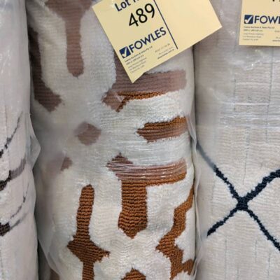 NEW PATTERNED POLYESTER RUG 190CM X 280CM NEW PATTERNED POLYESTER RUG 190CM X 280CM