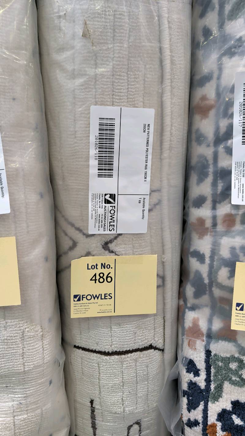 NEW PATTERNED POLYESTER RUG 190CM X 280CM NEW PATTERNED POLYESTER RUG 190CM X 280CM