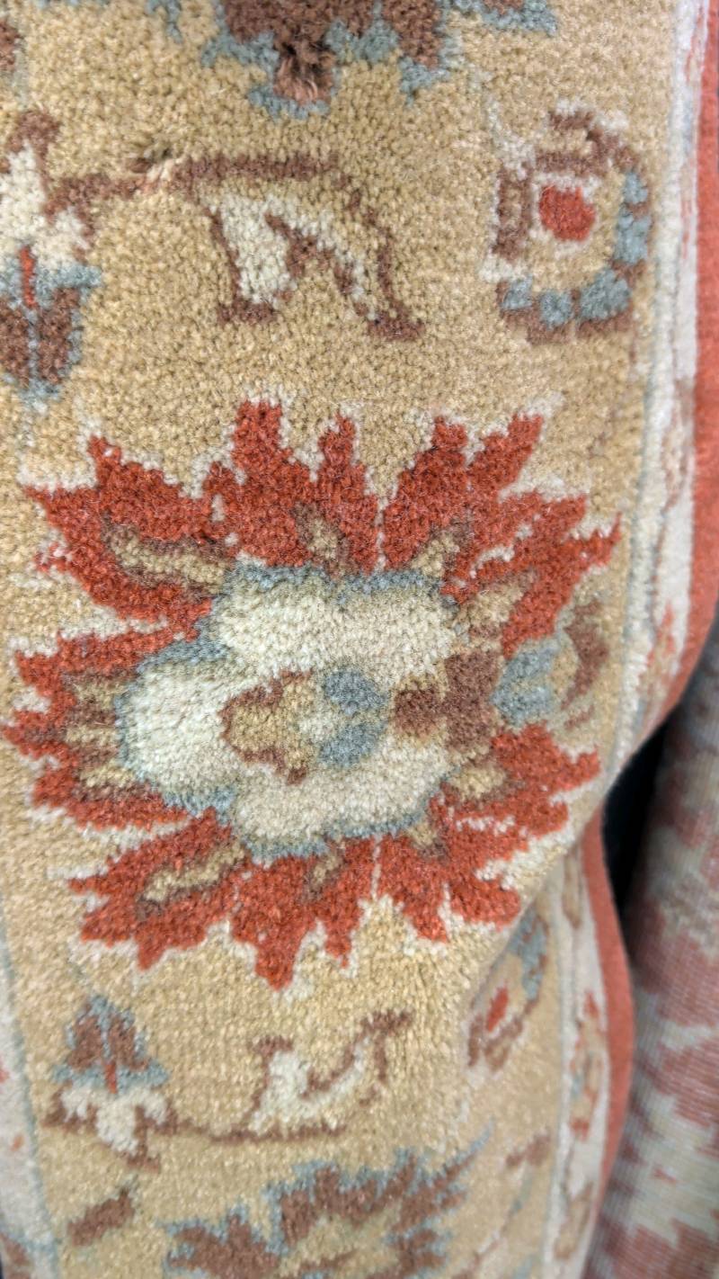 EX DISPLAY RUG 160CM X 230CM EX DISPLAY RUG 160CM X 230CM