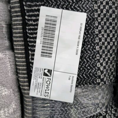 EX DISPLAY RUG 160CM X 230CM EX DISPLAY RUG 160CM X 230CM