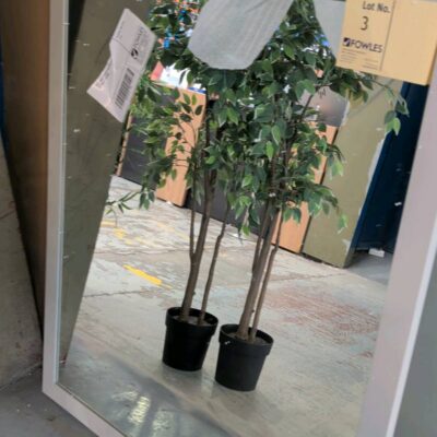 NEW GREY VENETO MIRROR APPROX SIZE 950MM X 1100MM NEW GREY VENETO MIRROR APPROX SIZE 950MM X 1100MM