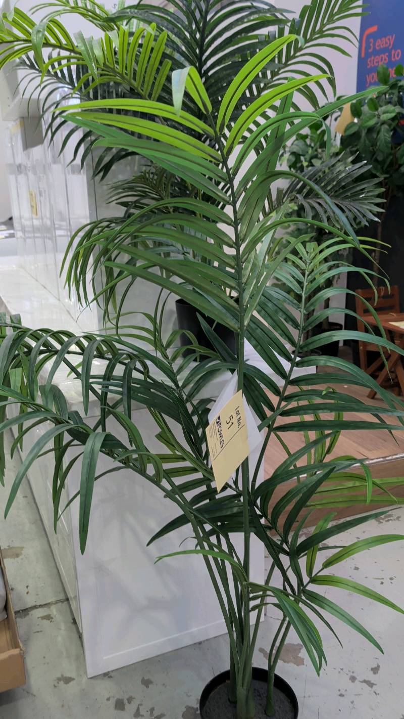 EX STAGING - LOT OF 2 FAUX PLANTS SOLD AS IS EX STAGING - LOT OF 2 FAUX PLANTS SOLD AS IS