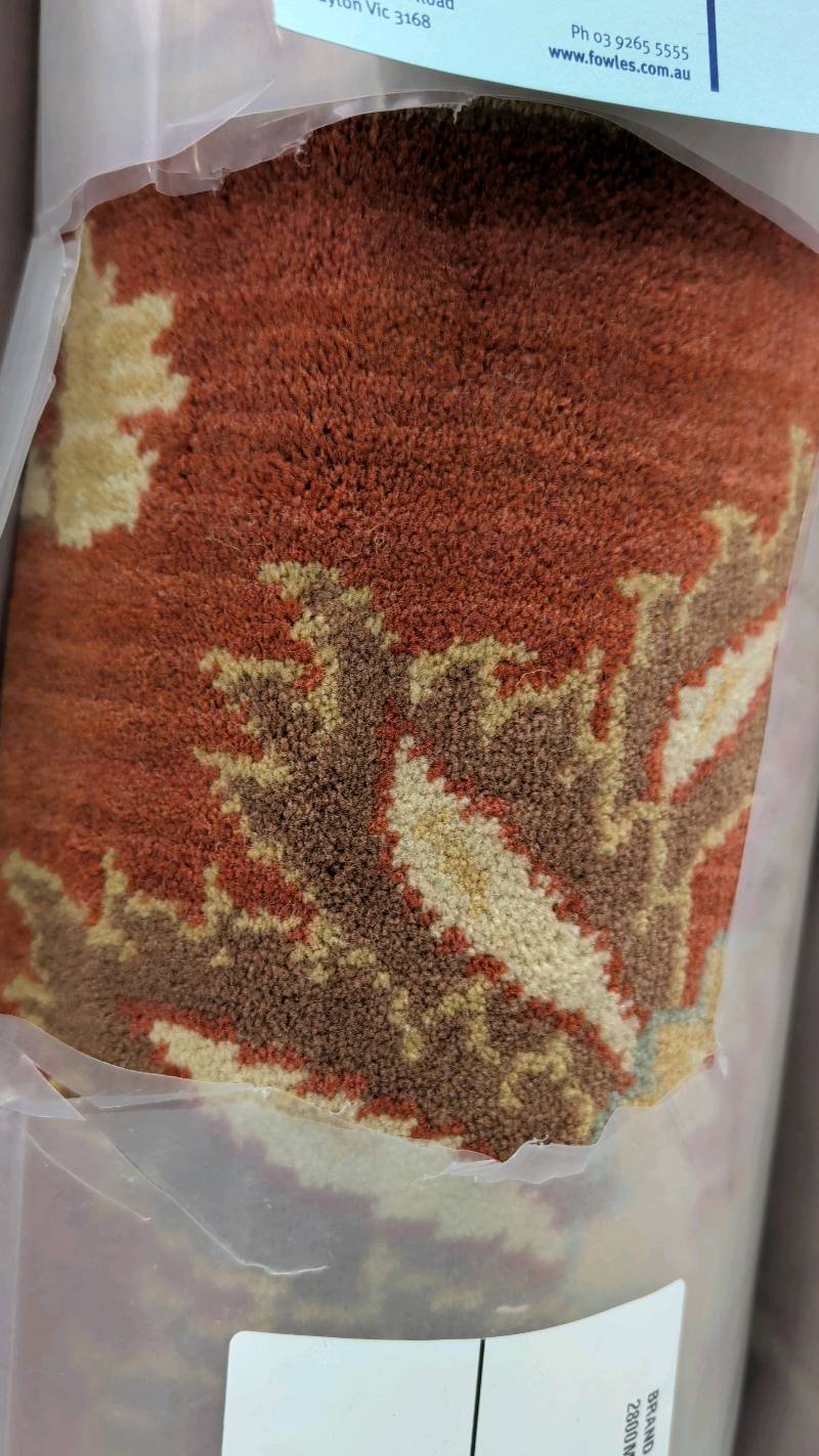 BRAND NEW PURE NZ WOOL RUG 1900MM X 2800MM RRP$999, SOLD AS IS BRAND NEW PURE NZ WOOL RUG 1900MM X 2800MM RRP$999, SOLD AS IS