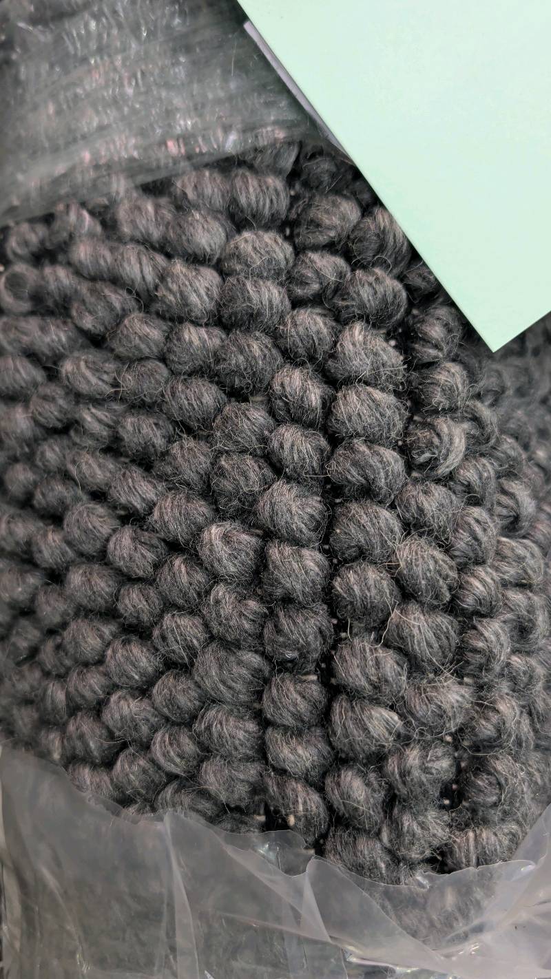 NEW GREY PEBBLE WOOL RUG 160CM X 230CM RRP$499 NEW GREY PEBBLE WOOL RUG 160CM X 230CM RRP$499