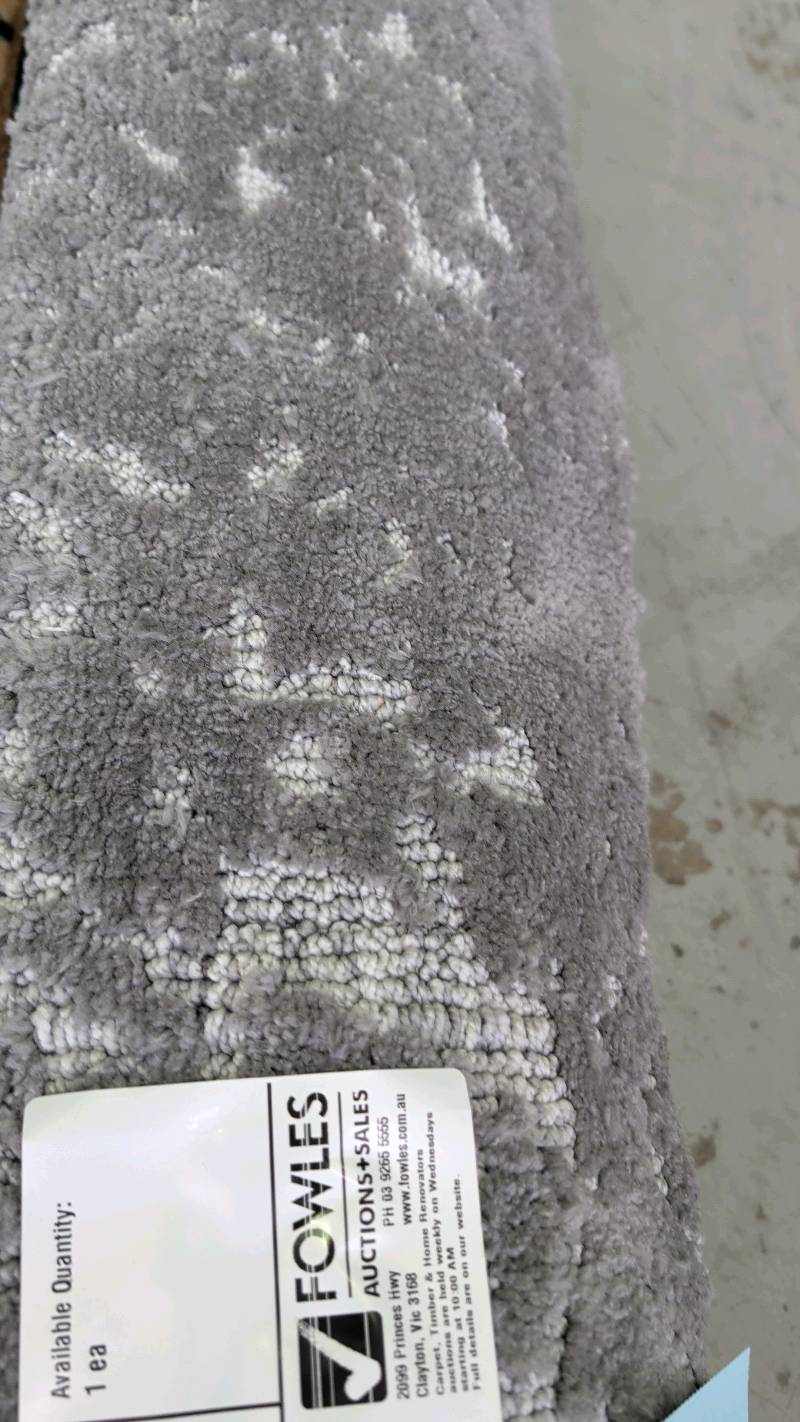 EX DISPLAY RUG 160CM X 230CM EX DISPLAY RUG 160CM X 230CM