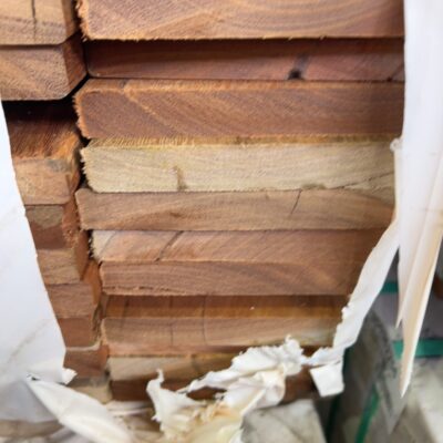 135X19 FEATURE GRADE SPOTTED GUM DECKING- (PACK CONSISTS OF RANDOM SHORT LENGTHS)