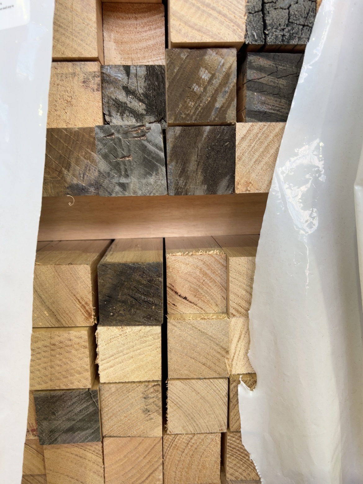 42X42 TAS OAK DAR UTE KD HARDWOOD 42X42 TAS OAK DAR UTE KD HARDWOOD
