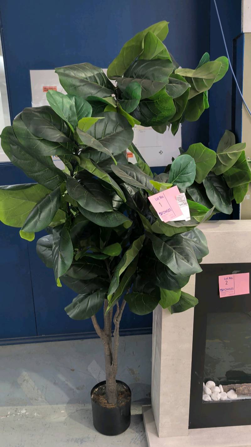 EX STAGING - LARGE FAUX PLANT SOLD AS IS EX STAGING - LARGE FAUX PLANT SOLD AS IS
