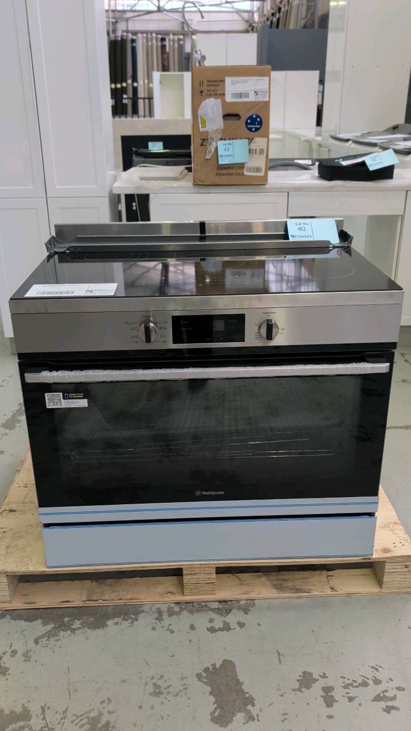 WESTINGHOUSE WFE9546SD 900MM ALL ELECTRIC FREESTANDING OVEN, WITH AIRFRY, S/STEEL RRP$2599 WITH 12 MONTH WARRANTY WESTINGHOUSE WFE9546SD 900MM ALL ELECTRIC FREESTANDING OVEN, WITH AIRFRY, S/STEEL RRP$2599 WITH 12 MONTH WARRANTY
