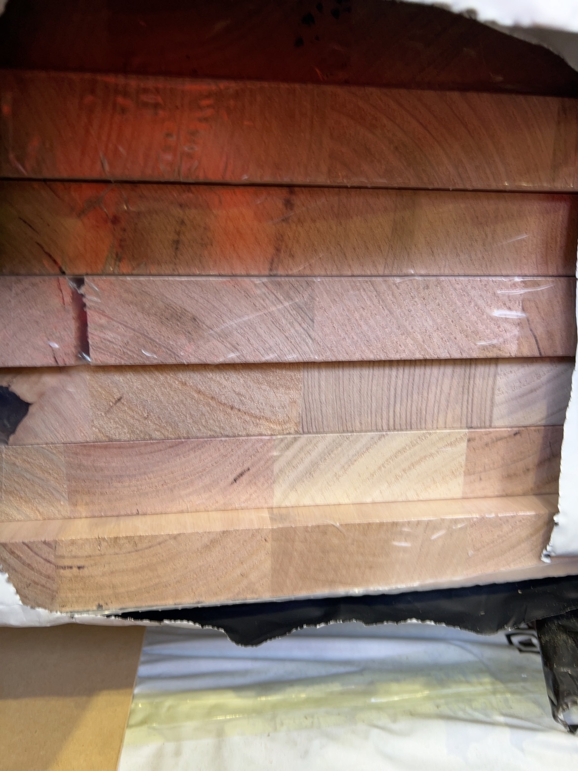 600X33 TAS OAK UTE SUPALAM BENCH TOPS 12/2.4 600X33 TAS OAK UTE SUPALAM BENCH TOPS 12/2.4