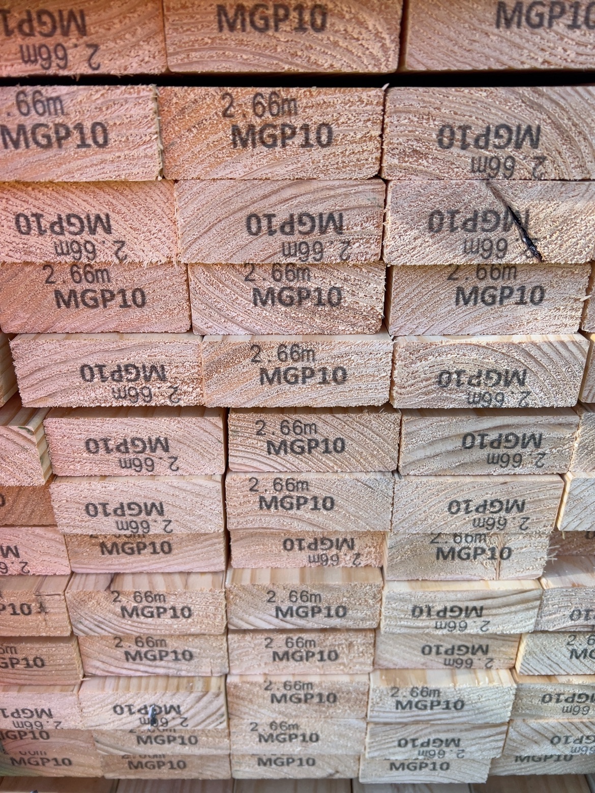 90X35 PINE MGP10 DTL 144/2.66 90X35 PINE MGP10 DTL 144/2.66