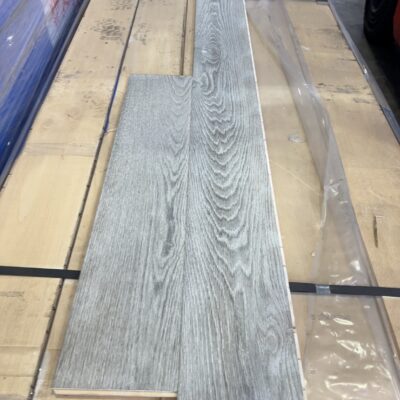 1830X189X15/4MM ASH GREY ENGINEERED FLOORING- (20 BOXES X 2.075 M2) 1830X189X15/4MM ASH GREY ENGINEERED FLOORING- (20 BOXES X 2.075 M2)
