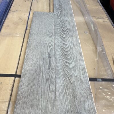 1830X189X15/4MM ASH GREY ENGINEERED FLOORING- (32 BOXES X 2.075 M2) 1830X189X15/4MM ASH GREY ENGINEERED FLOORING- (32 BOXES X 2.075 M2)