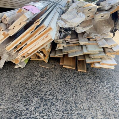 LARGE PACK OF ASST'D MDF ARCHITRAVES ETC LARGE PACK OF ASST'D MDF ARCHITRAVES ETC