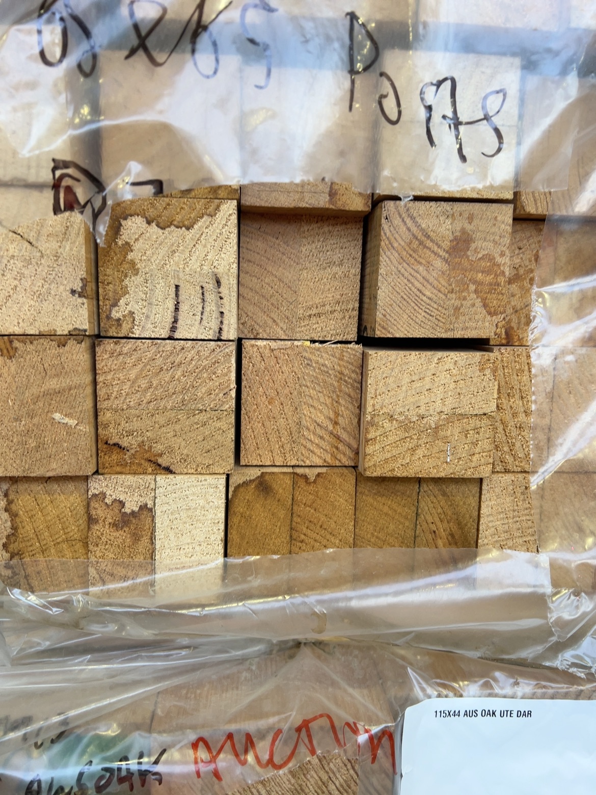 65X65 AUS OAK UTE LAM DAR 65X65 AUS OAK UTE LAM DAR