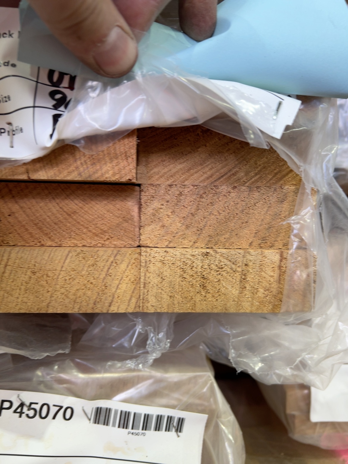 90X32 AUS OAK DAR UTE KD HARDWOOD 90X32 AUS OAK DAR UTE KD HARDWOOD