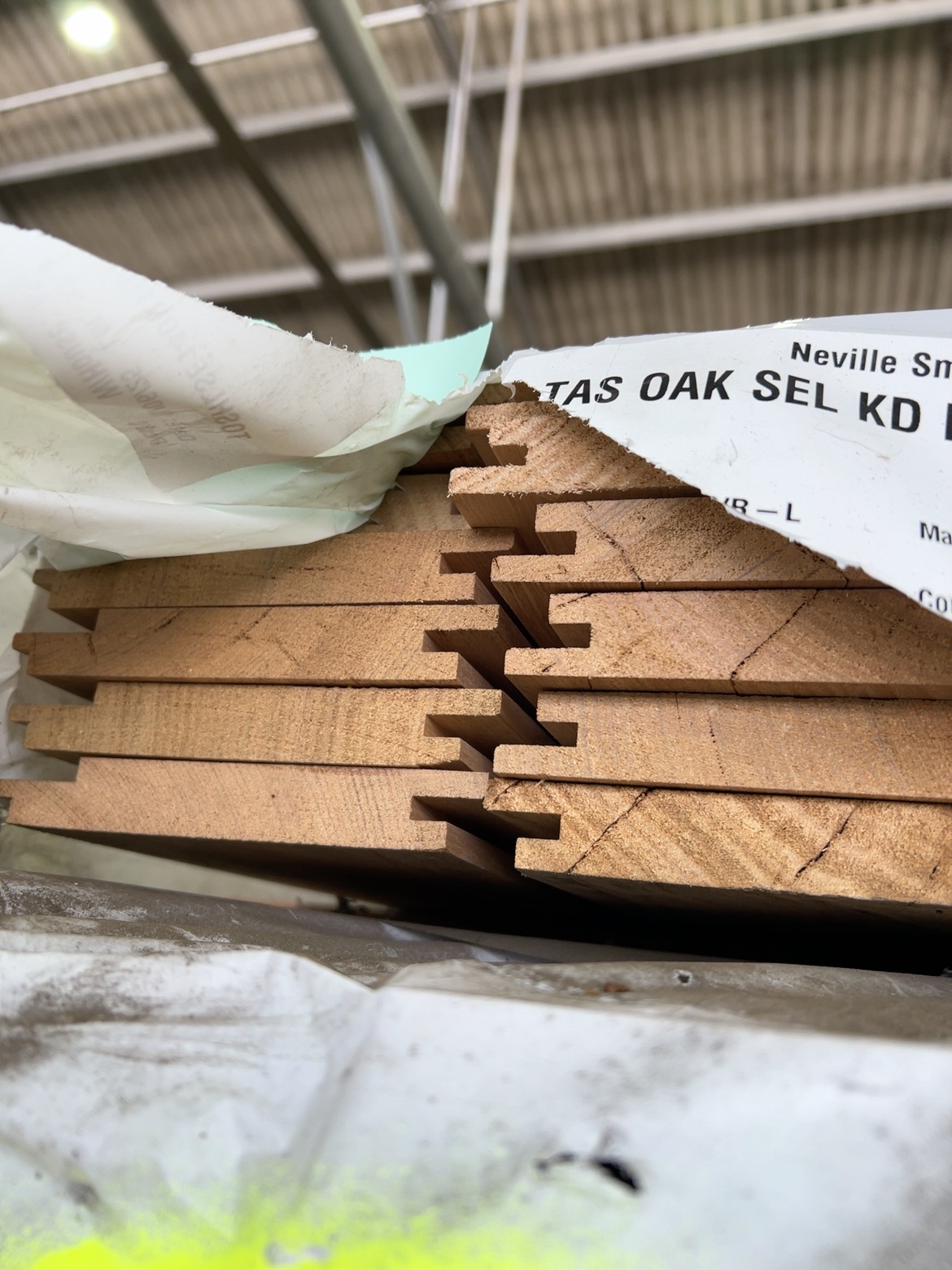 140X19 TAS OAK SELECT GRADE SHIPLAP LINING BOARDS 140X19 TAS OAK SELECT GRADE SHIPLAP LINING BOARDS