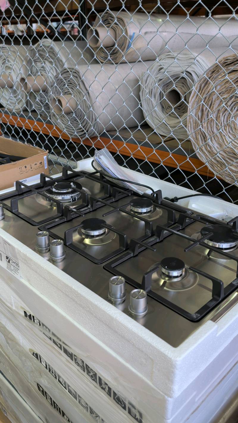 NEW HAFELE 900MM S/STEEL GAS COOKTOP, 5 BURNER WITH WOK, CAST IRON TRIVETS, FLAME FAILURE SAFETY, COMES WITH LPG CONVERSION KIT, FRONT CONTROLS WITH 12 MONTH WARRANTY, MODEL 539.40.022 NEW HAFELE 900MM S/STEEL GAS COOKTOP, 5 BURNER WITH WOK, CAST IRON TRIVETS, FLAME FAILURE SAFETY, COMES WITH LPG CONVERSION KIT, FRONT CONTROLS WITH 12 MONTH WARRANTY, MODEL 539.40.022
