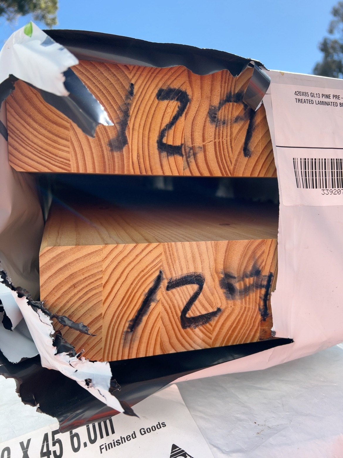 420X85 GL13 PINE PRE-CAMBERED H3 TREATED LAMINATED BEAMS 2/6.0 420X85 GL13 PINE PRE-CAMBERED H3 TREATED LAMINATED BEAMS 2/6.0