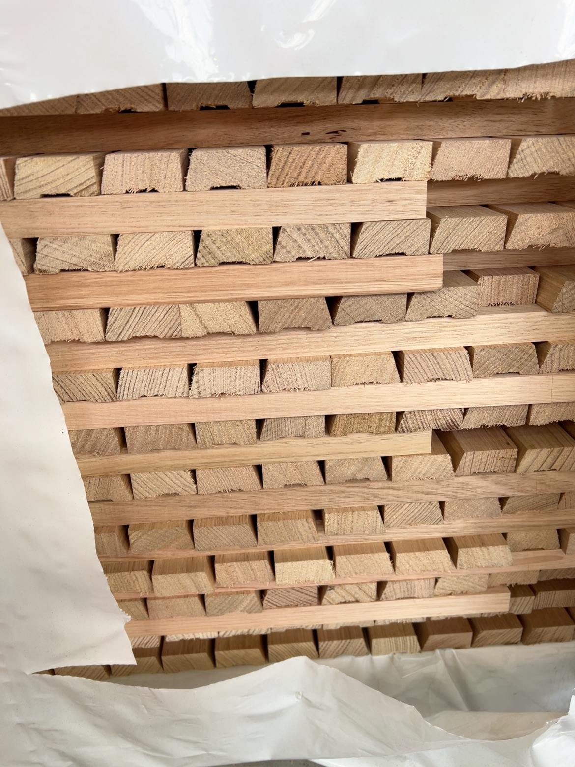 42X19 TAS OAK KD HARDWOOD S/BEVEL ARCHITRAVES SHORTS 42X19 TAS OAK KD HARDWOOD S/BEVEL ARCHITRAVES SHORTS