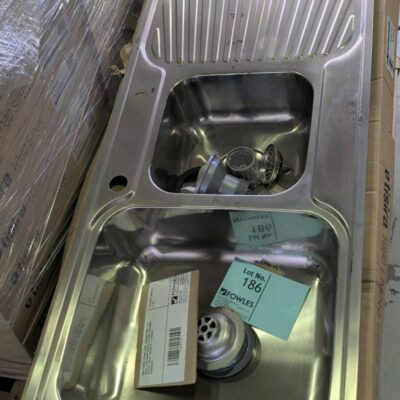 NEW TISIRA LIVING EDGE 1080MM SINK, 1.5 BOWL, LEFT HAND BOWLS & RIGHT DRAINER, S/STEEL, 39842 TSE1081R, 12 MONTH WARRANTY NEW TISIRA LIVING EDGE 1080MM SINK, 1.5 BOWL, LEFT HAND BOWLS & RIGHT DRAINER, S/STEEL, 39842 TSE1081R, 12 MONTH WARRANTY