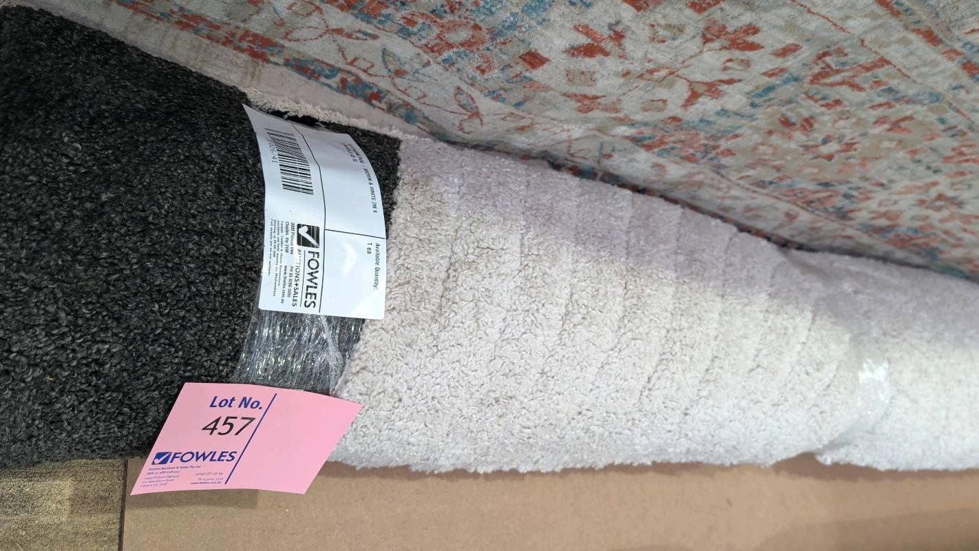EX STAGING RUG - BROWN & WHITE 2M X 2.9M SOLD AS IS EX STAGING RUG - BROWN & WHITE 2M X 2.9M SOLD AS IS