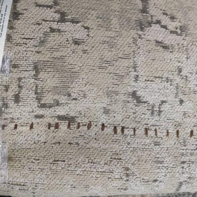 EX STAGING RUG - CREAM & GREY RUG 2.5M X 3.5M SOLD AS IS EX STAGING RUG - CREAM & GREY RUG 2.5M X 3.5M SOLD AS IS