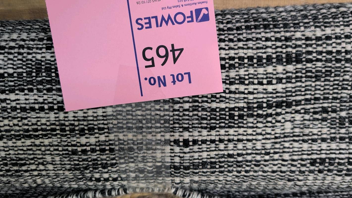 EX STAGING - ROUND JUTE RUG SOLD AS IS EX STAGING - ROUND JUTE RUG SOLD AS IS