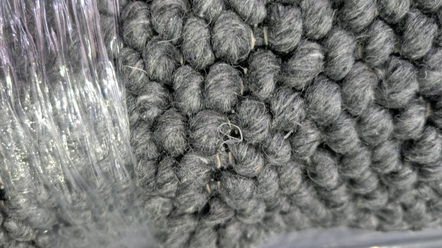 NEW PEBBLE WOOL RUG CHARCOAL 230 X 330CM RRP$999 NEW PEBBLE WOOL RUG CHARCOAL 230 X 330CM RRP$999